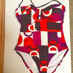La Blanca One Piece Swimsuit with geometric print. Size 12, Never Worn.